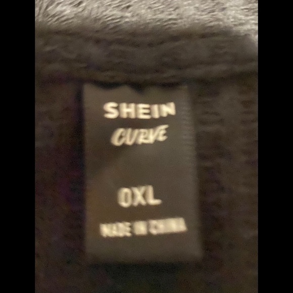 Shein 0XL fall thin sweater/shirt - Picture 3 of 3